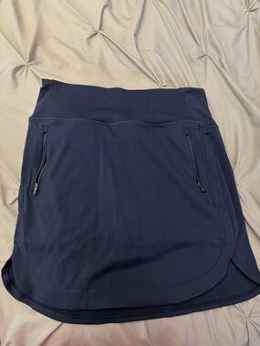 Athleta Navy Blue Fairway golf skirt 18”Skort with Zip Pockets
